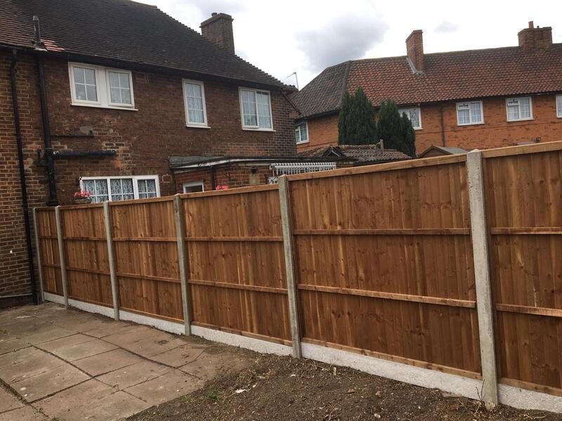 Feather-edge fencing in Wandsworth