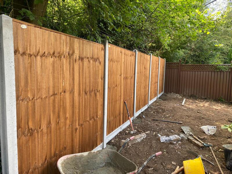 New closeboard fence installed in Surrey